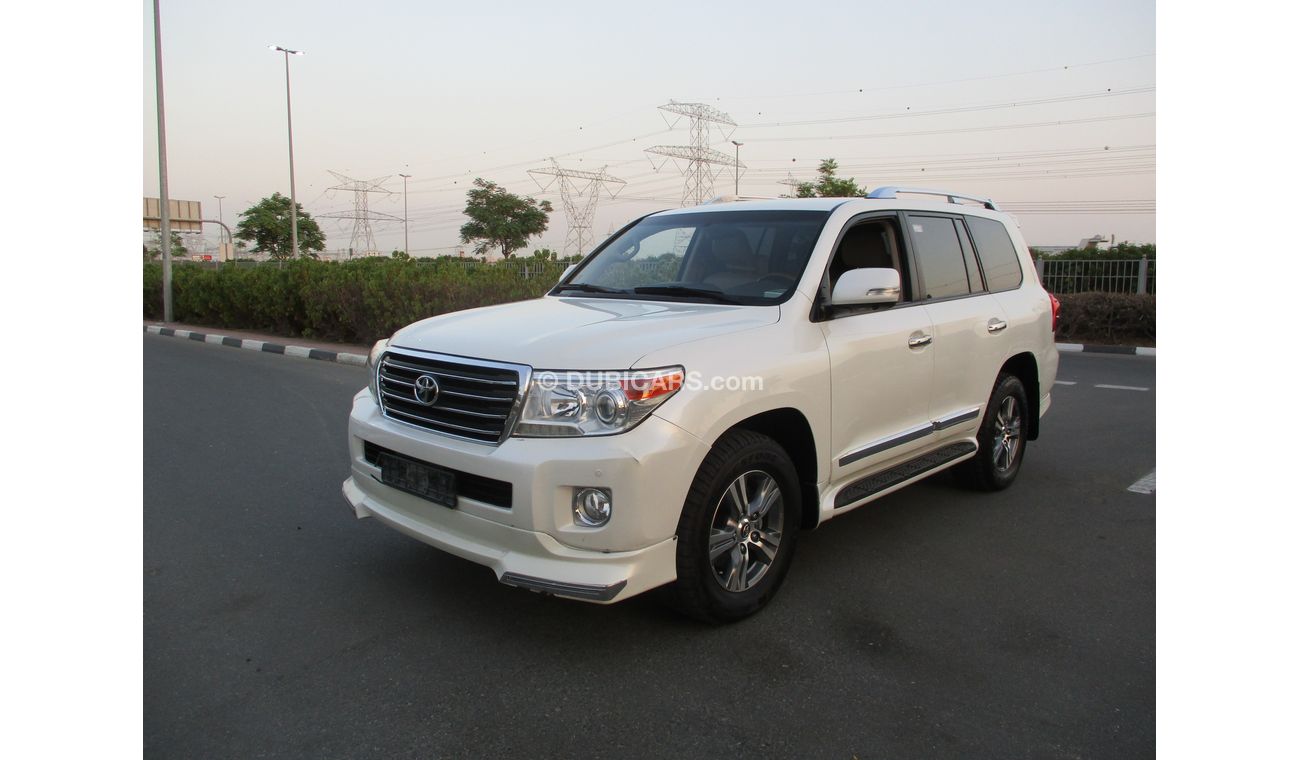 Toyota Land Cruiser EXR V8 MODEL 2014 GULF SPACE