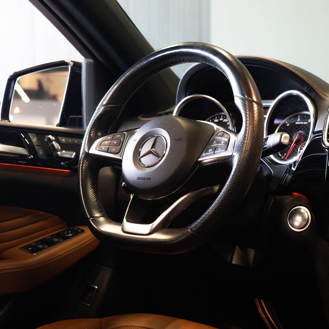 Mercedes Benz GLE43 AMG STD AED 2,490 P.M • 0% Downpayment • Mercedes-Benz GLE 43 AMG • 1 Year Warranty