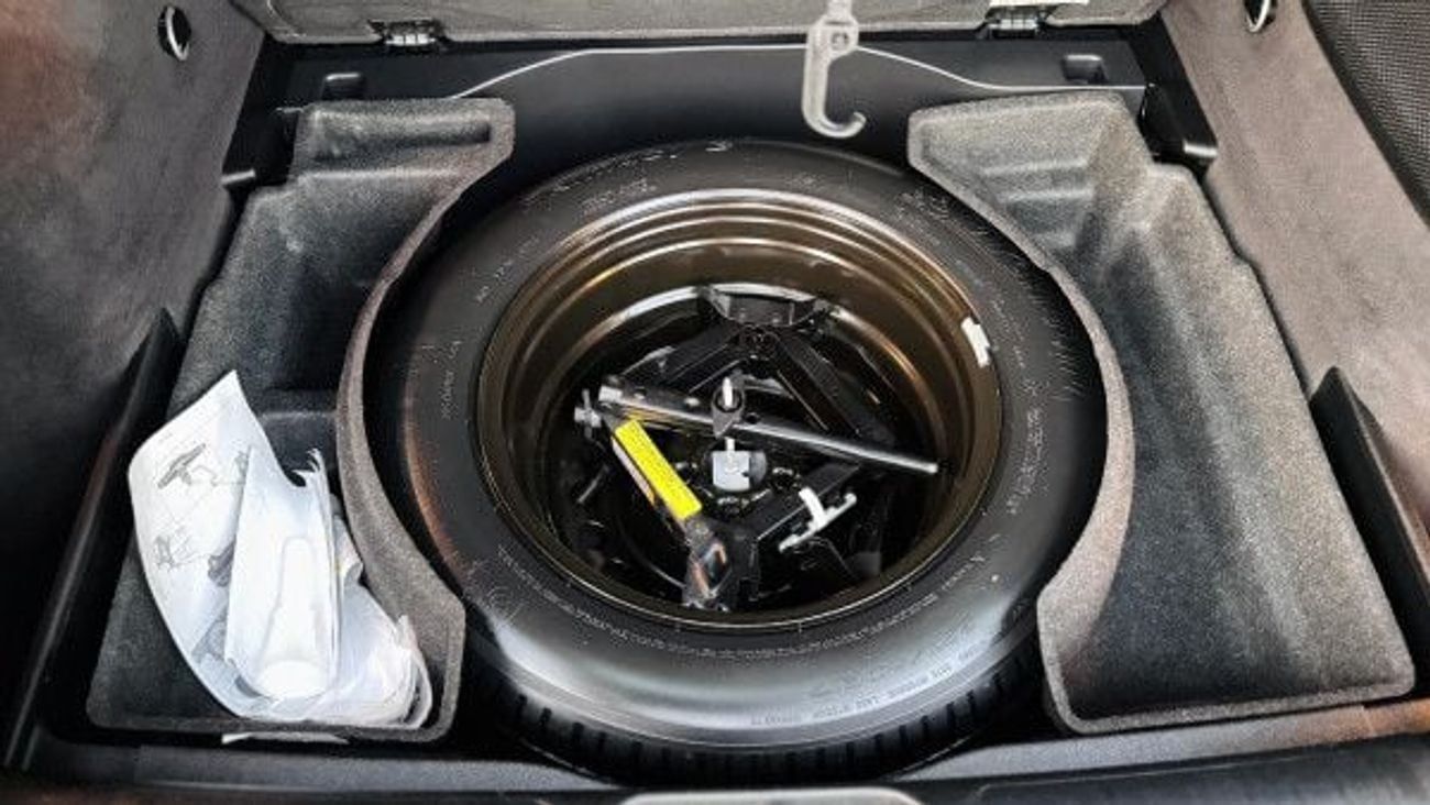 جيب شيروكي PREMIUM FEATURES | AT | LEATHER SEATS | 3.2L PETROL ENGINE | 4WD