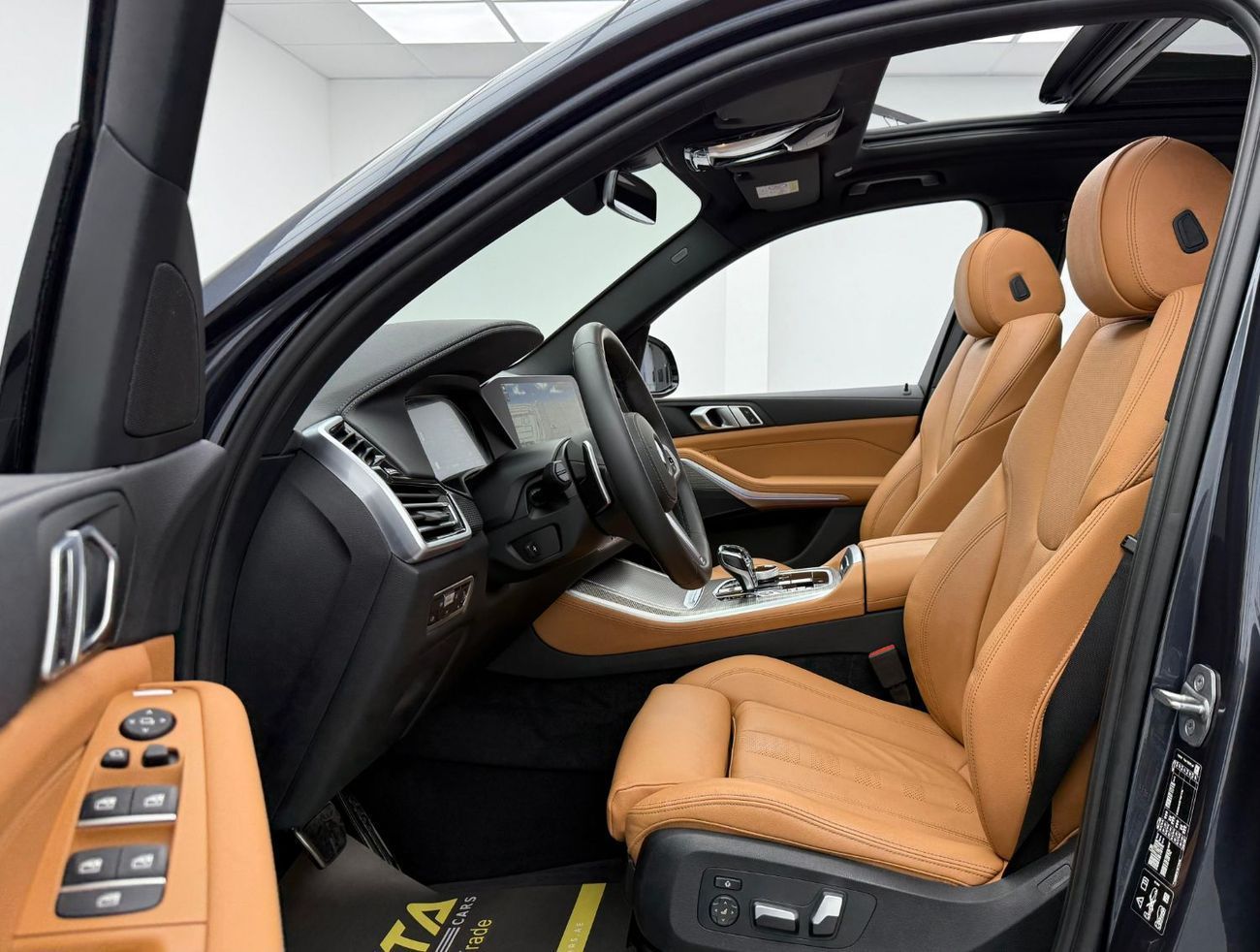 BMW X5 40i M Sport 3.0L 2022 BMW X5 xDrive40i M-Sport, 2027 BMW Warranty + Service Pack, Very Low Km, GCC