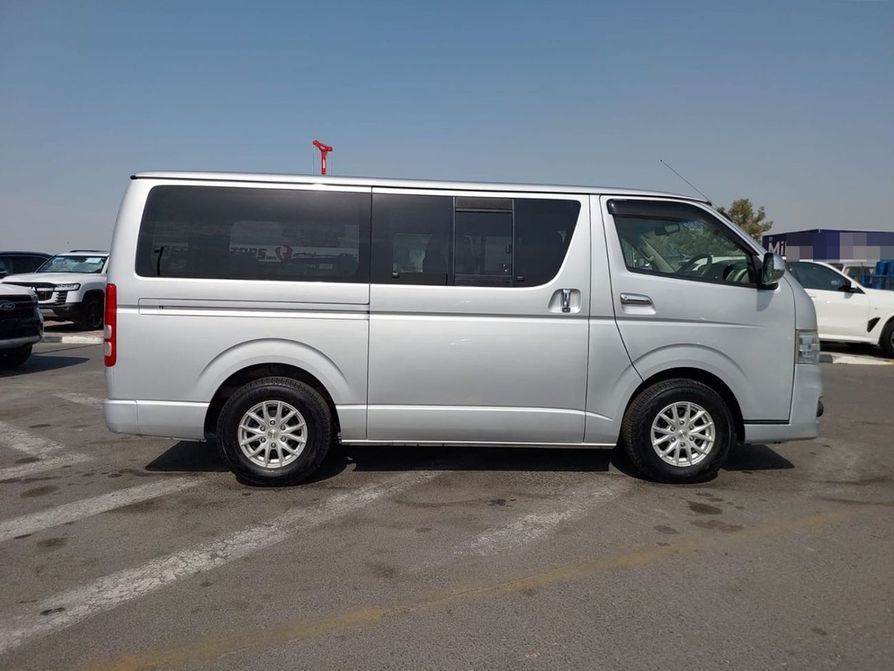 تويوتا هاياس (RAMADAN OFFER) TOYOTA HIACE VAN RHD 2013 MODEL 2.0 L PETROL AUTOMATIC(PM88710)