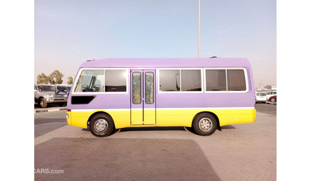 ميتسوبيشي روزا MITSUBISHI FUSO BUS RIGHT HAND DRIVE (PM1300)