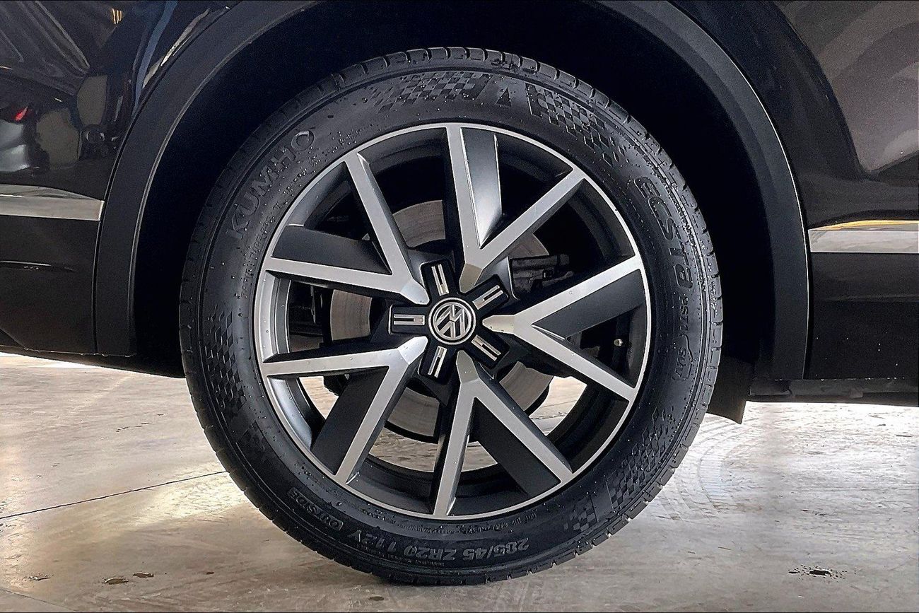 Volkswagen Touareg Highline | Guaranteed Warranty | 0 Down Payment