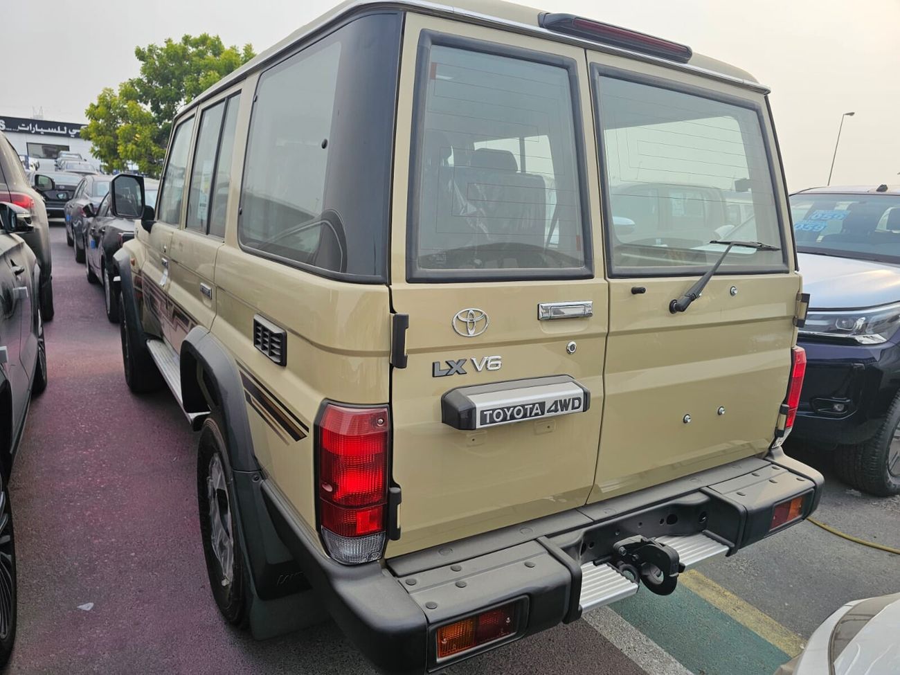 Toyota Land Cruiser 70 4.0L PETROL V6, WOOD,STEERING / WINCH SNORKEL,HIGH OPTION