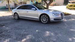 Audi A8 V8