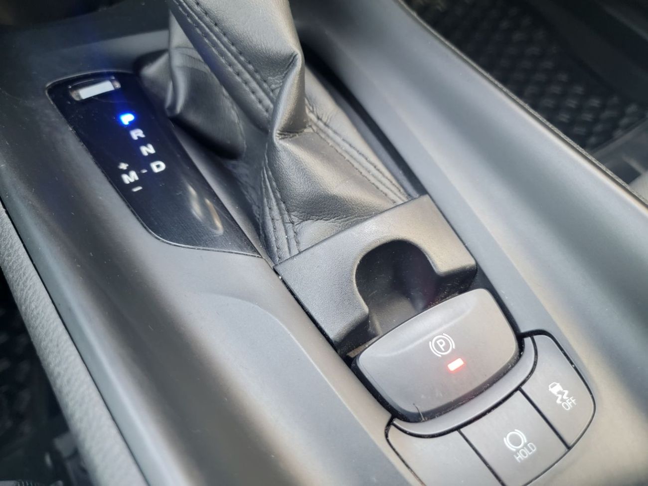 تويوتا CHR 2.0L