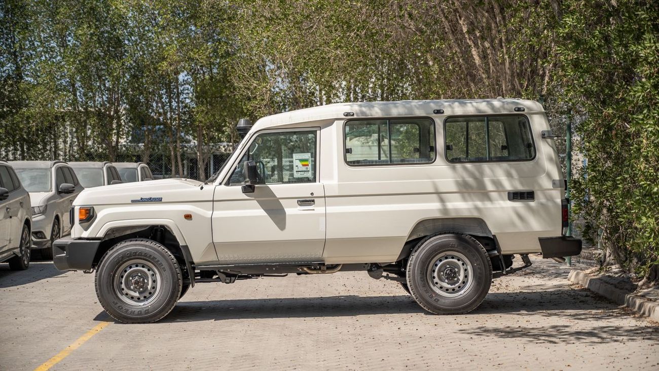 Toyota Land Cruiser 70 LC 78 HARDTOP 4.0L MT TOYOTA LANDCRUISER78 HARDTOP 4.0 AT -2026YM