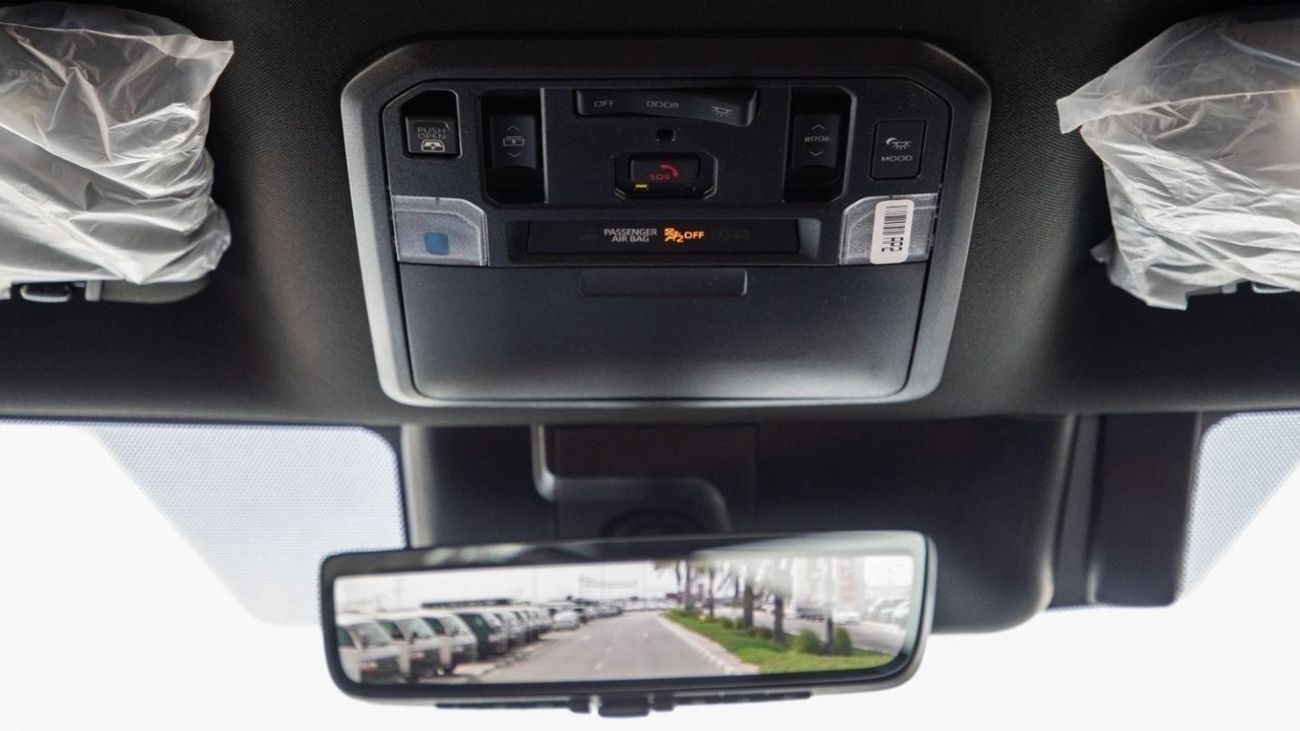 Toyota Tundra 1794 EDITION.CREWMAX.4WD. Local Registration + 10%