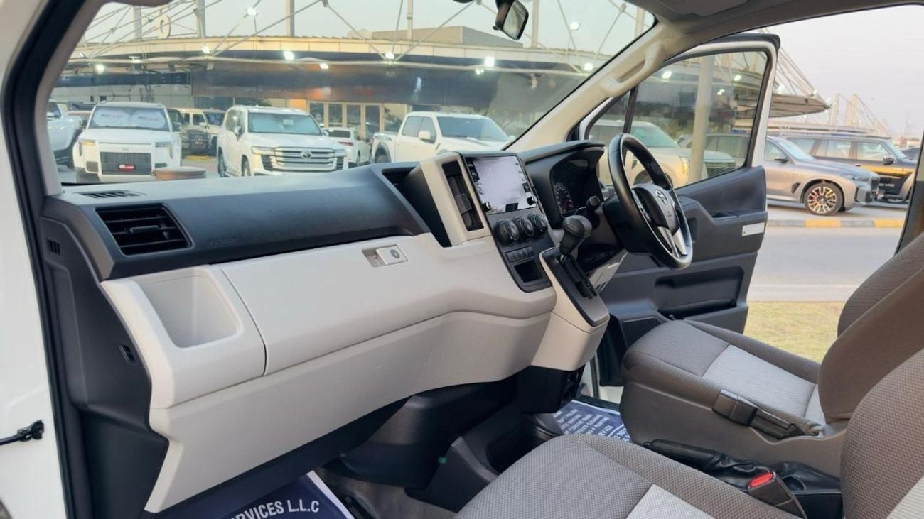 Toyota Hiace GL