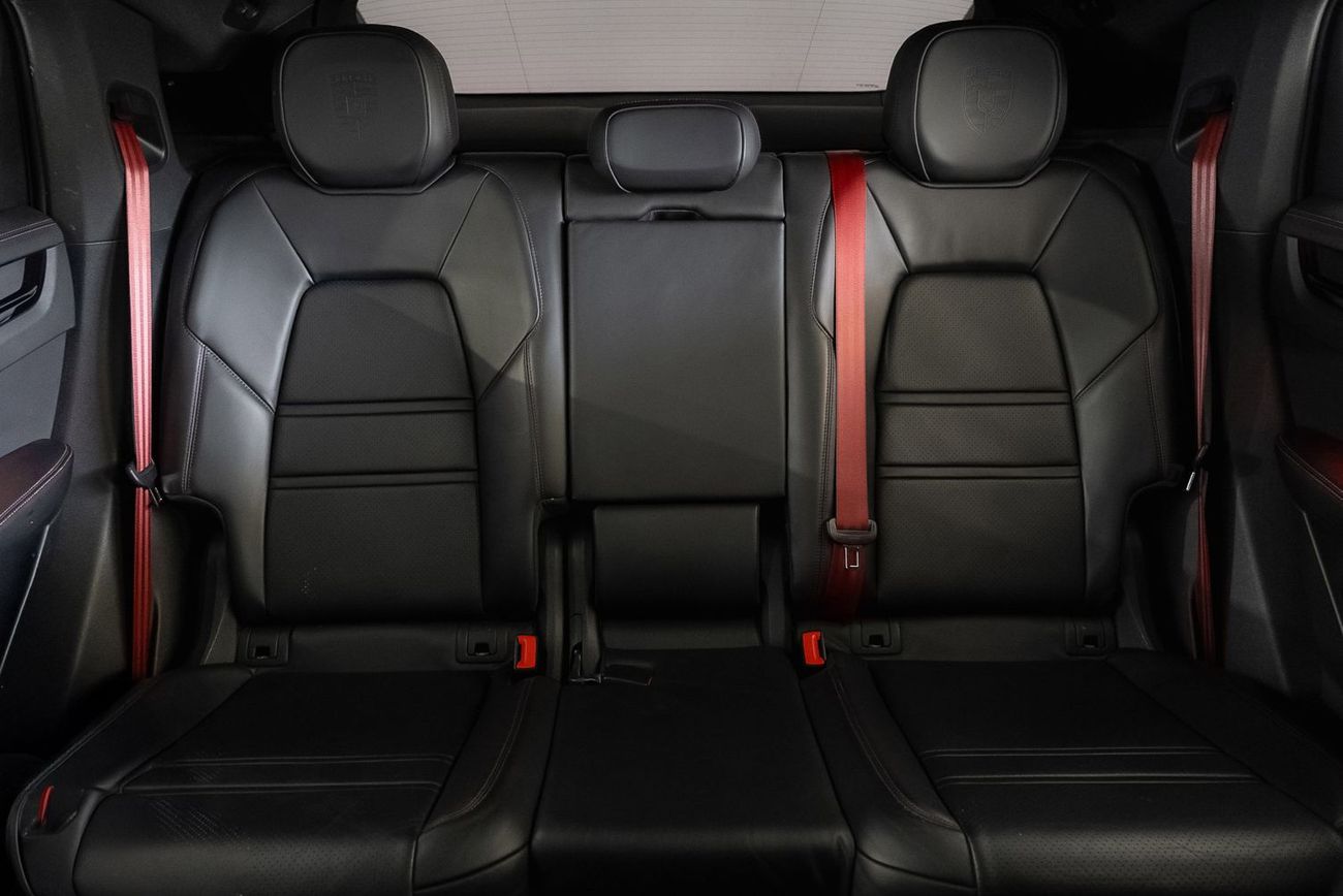 بورش كايان Base Coupe