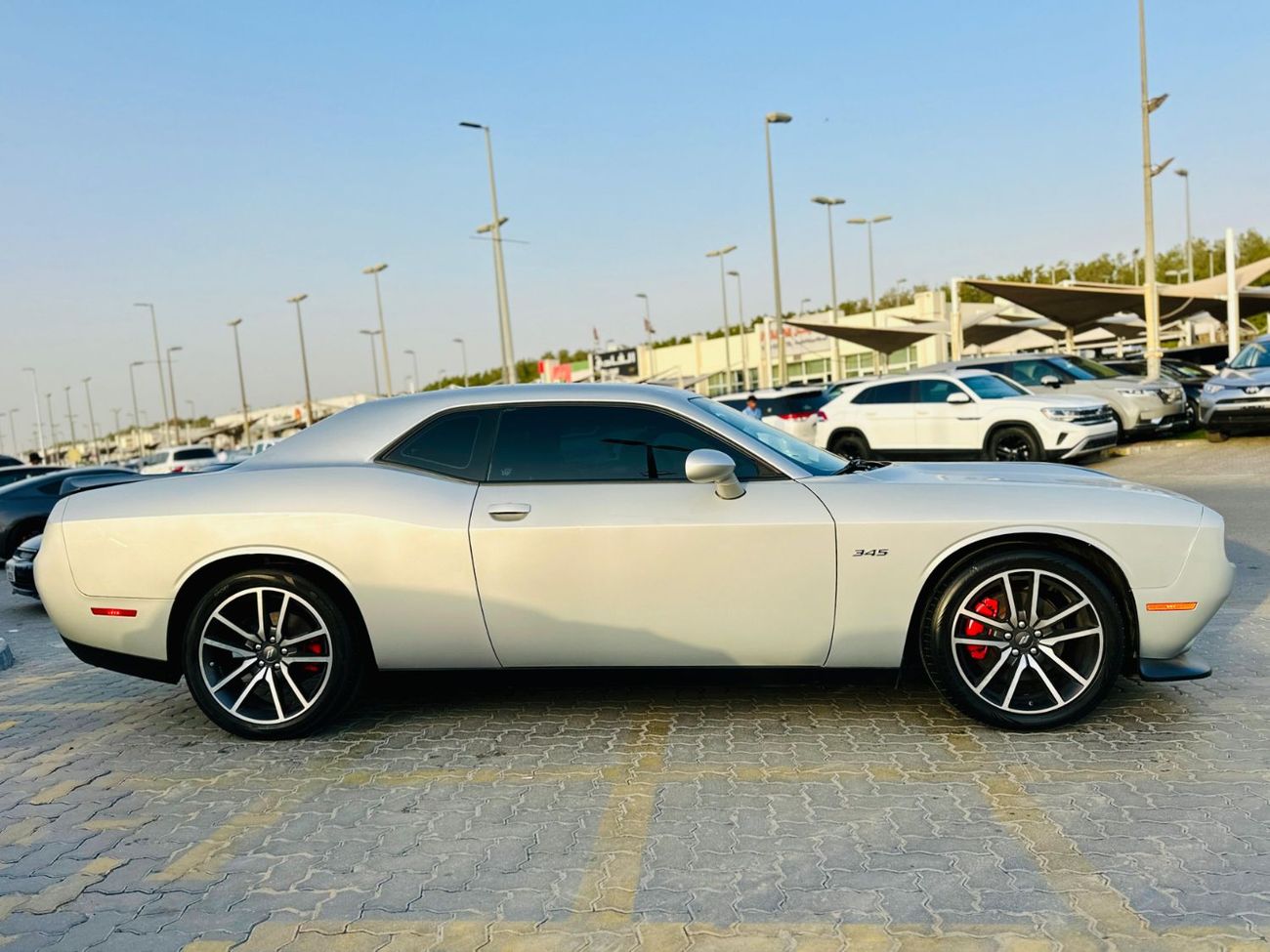 Dodge Challenger R/T 5.7L (370 HP) | Monthly 1900/- | 0% DP | Paddle Shifters | Touch Screen | # 70294