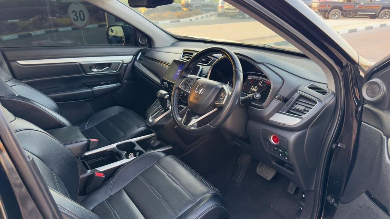Honda CRV PREMIUM FEATURES CROSSOVER | PANORAMIC SUNROOF | AT | 1.5L PETROL ENGINE | AWD