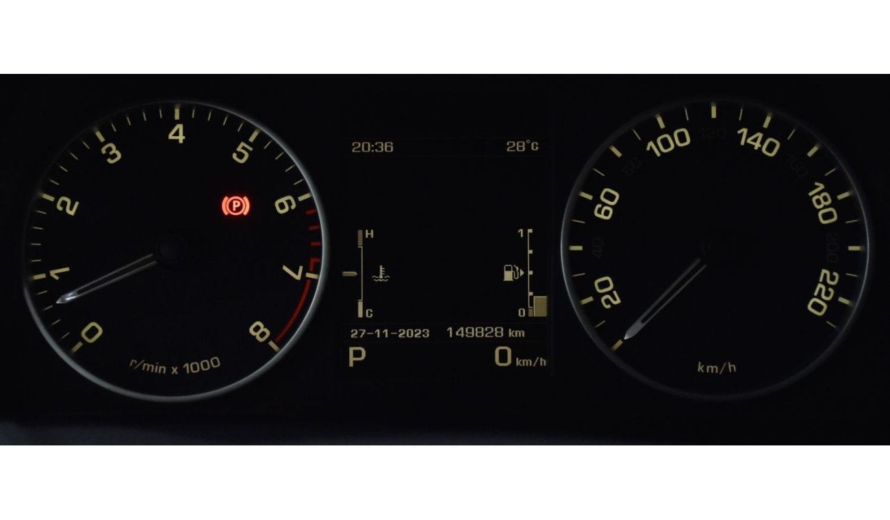 Land Rover Discovery EXCELLENT DEAL for our Land Rover LR4 SCV6 HSE ( 2015 Model ) in Black Color GCC Specs