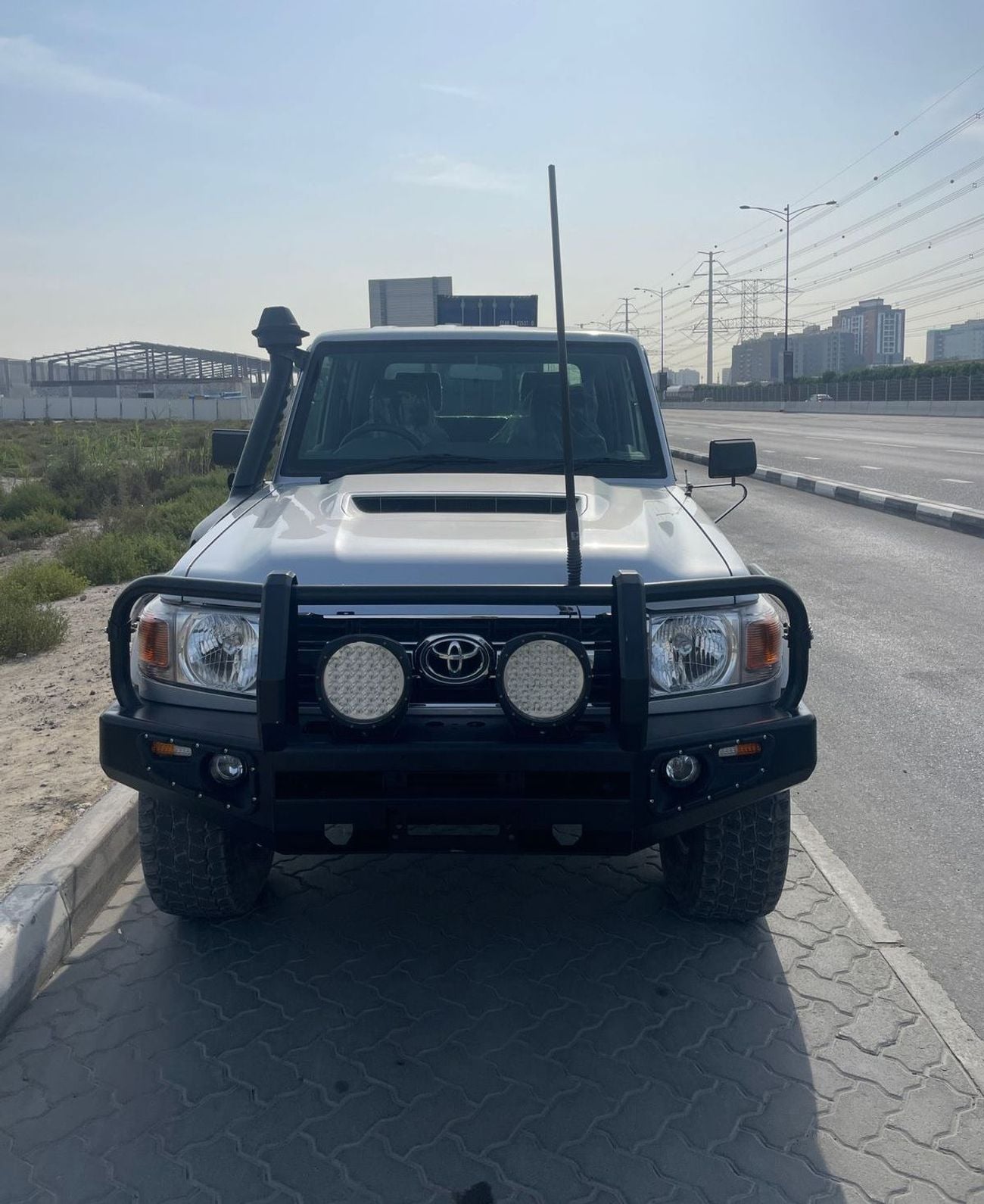 تويوتا لاند كروزر بيك آب RIGHT HAND VEHICLE ONLY FOR EXPORT 4.5 LITER