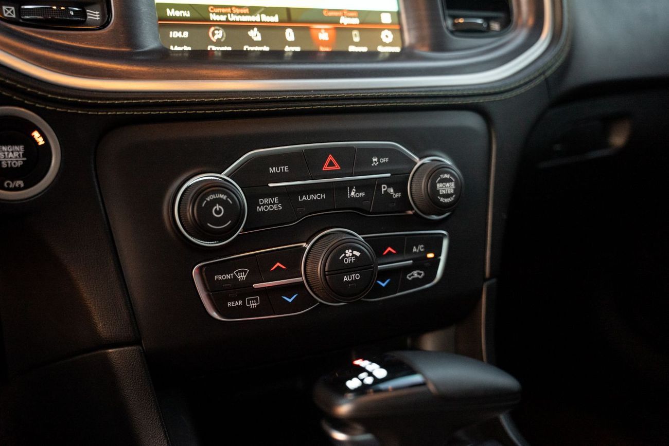 دودج تشارجر 6.4L R/T Scatpack Swinger Wide Body 1 Of 1000 Agency Warranty GCC 2023