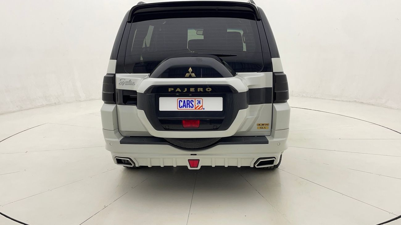 Mitsubishi Pajero GLS HIGHLINE SIGNATURE EDITION 3.8 | Zero Down Payment | Home Test Drive