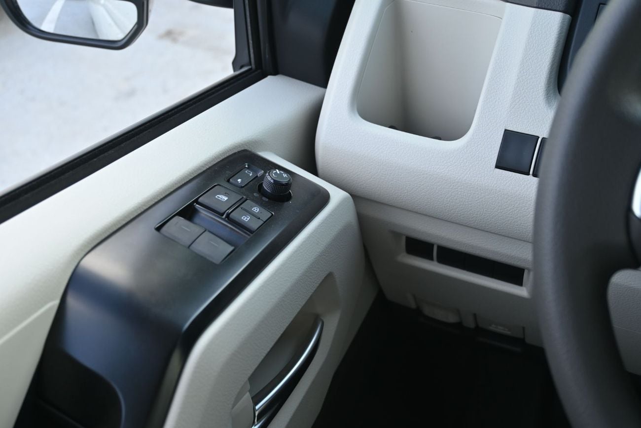 تويوتا هاياس Toyota Hiace GL Hi-Roof 3.5L V6 Petrol Automatic White Bumper, 12+1 Seater Model 2026