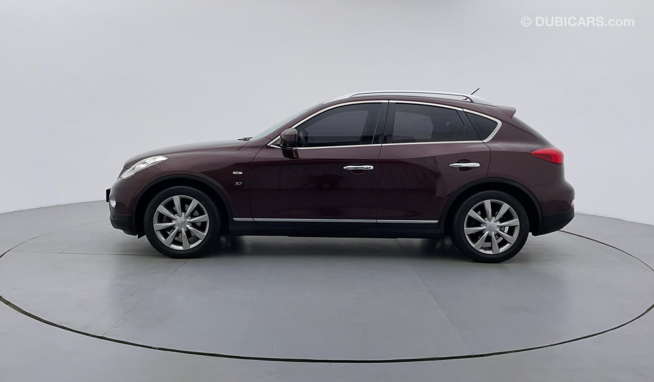 إنفينيتي QX50 Luxe 3700