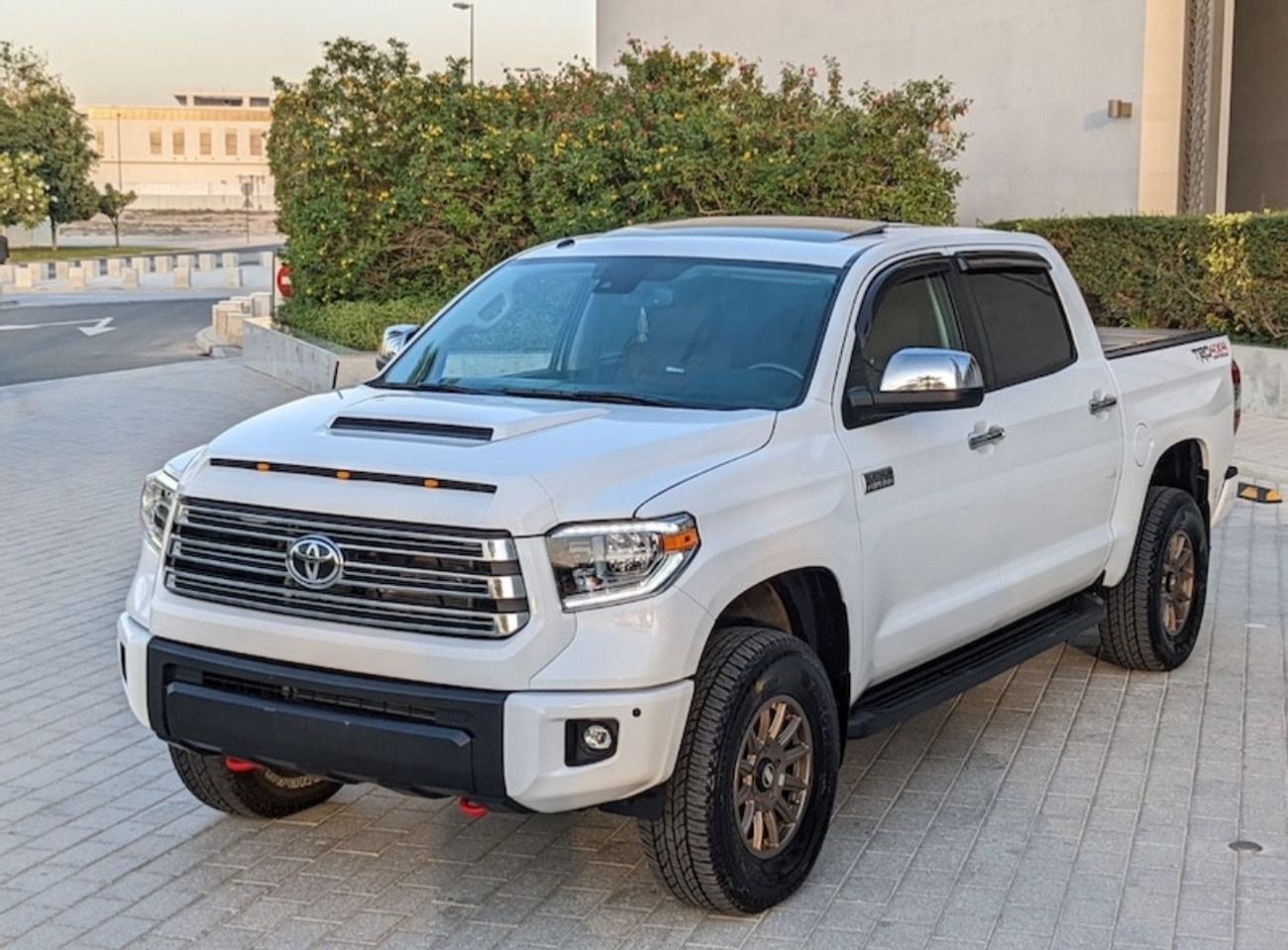 تويوتا تاندرا Toyota tundra Crewmax platinum 2019