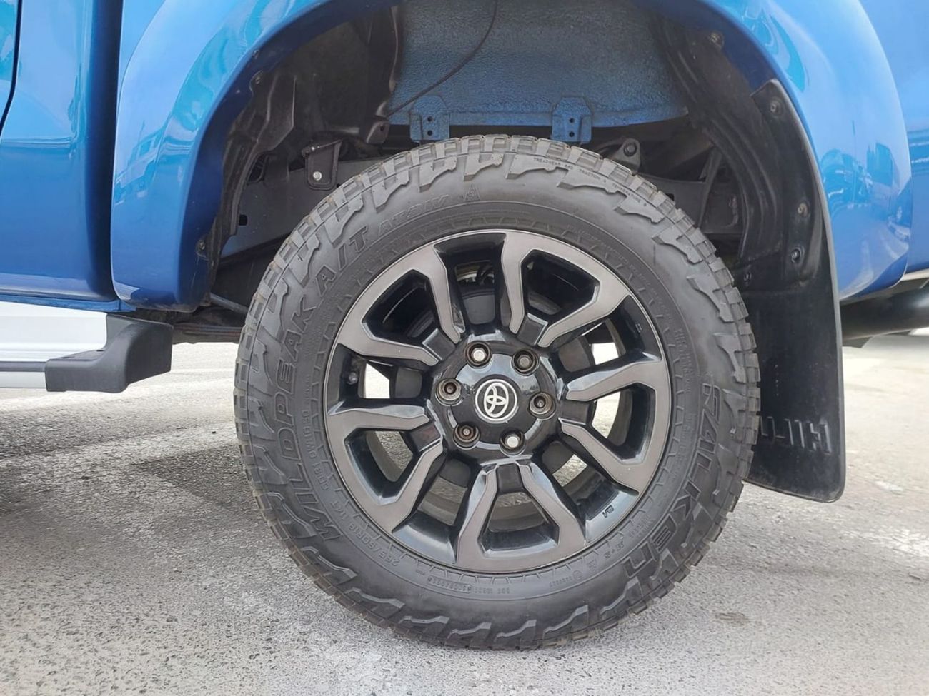 Toyota Hilux TOYOTA HILUX PICKUP RHD 2014 MODEL 3.0 L DIESEL AUTOMATIC(PM35882)