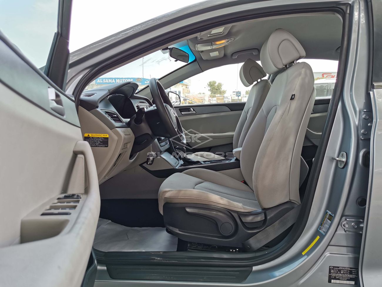 Hyundai Sonata 2.4L, 16" Rims, DRL LED Headlights, Drive Mode, Bluetooth, Fabric Seats, Dual Airbags (LOT # 831)