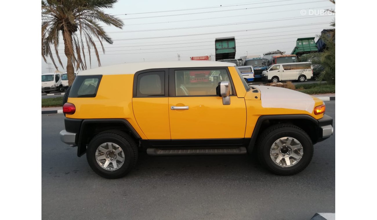 Toyota FJ Cruiser V6 full option