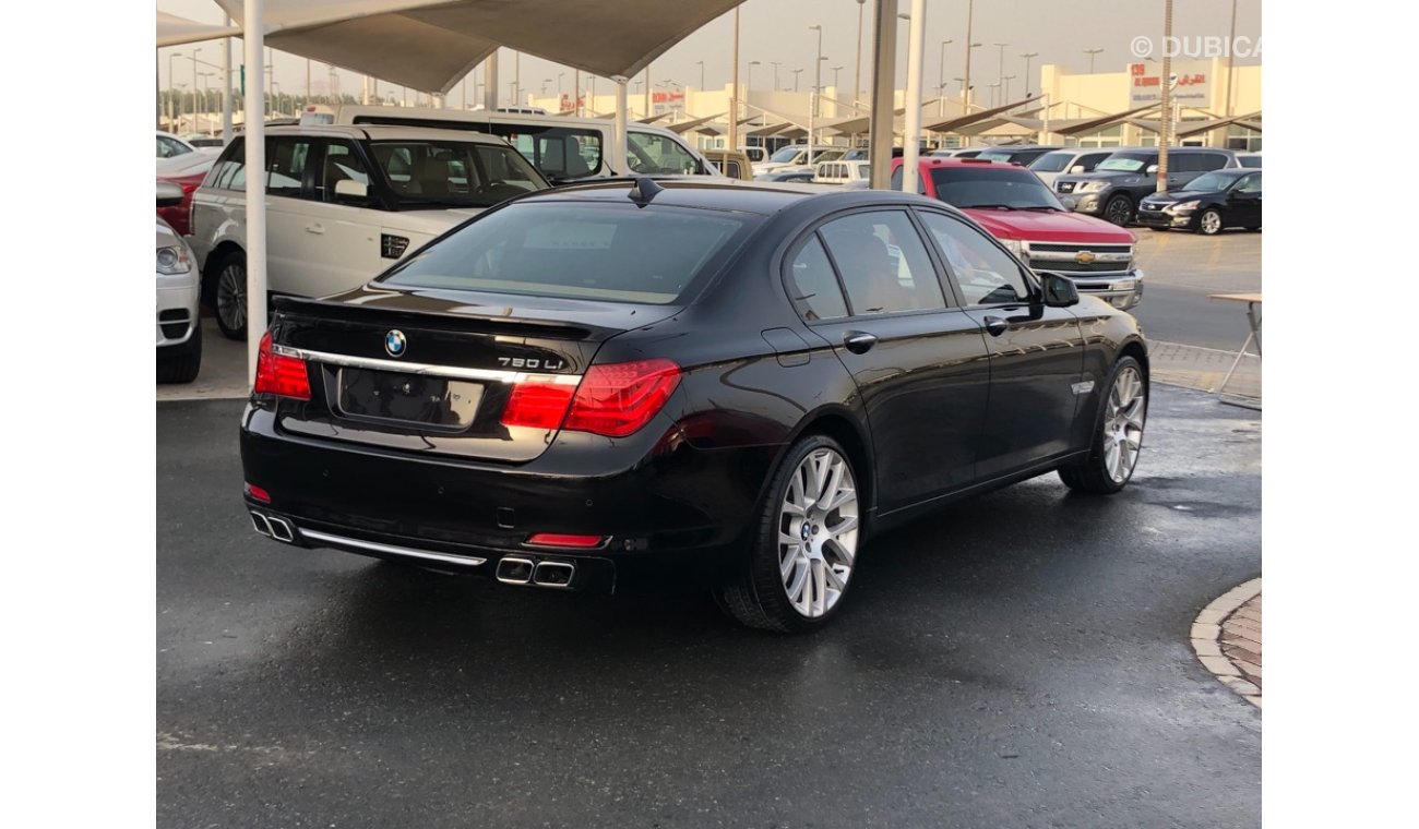 BMW 760Li BMW 760 MODEL 2012 GCC CAR PREFECT CONDITION FULL OPTION SUN ROOF LEATHER SEATS