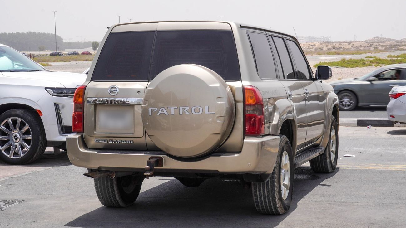 Nissan Patrol Super Safari