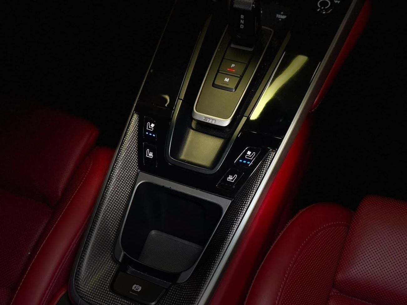 بورش 911 TURBO S 2022 Porsche 911 Turbo S | Warranty and Service Included  | Low mileage