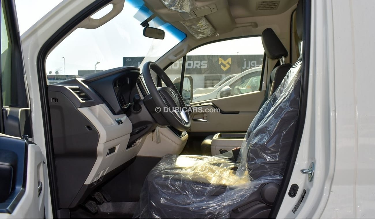 Toyota Hiace TOYOTA HIACE 2.8L Diesel Full Option