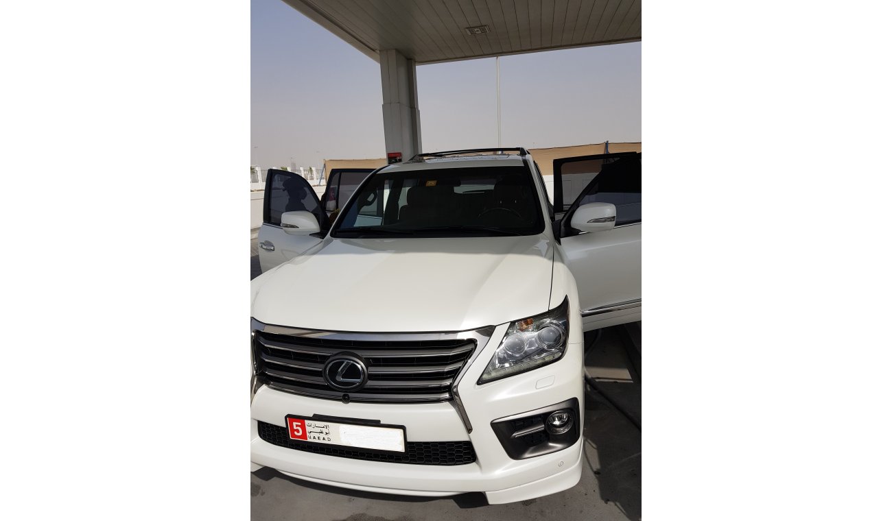 Lexus LX570 sport Titanium