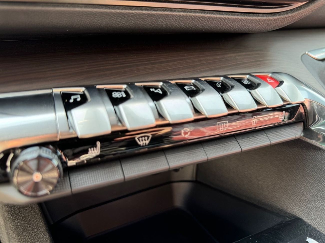 Peugeot 3008 PEUGEOT - 3008 - 1.6T - GT (2025 MODEL) GCC SPECS