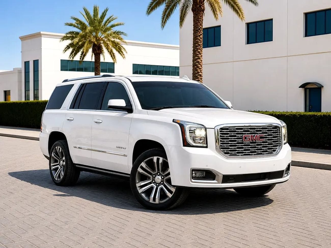 GMC Yukon 2,115 P.M 0% DP | Denali | GCC | Original Paint | 106K KM | 6.2L V8