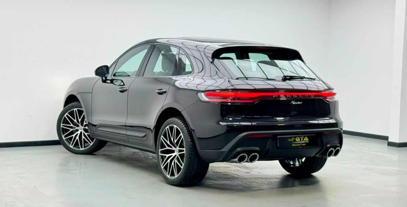 Porsche Macan STD 2024 Porsche Macan, 2027 Porsche Warranty, Full Porsche Service History, Very Low Km, GCC