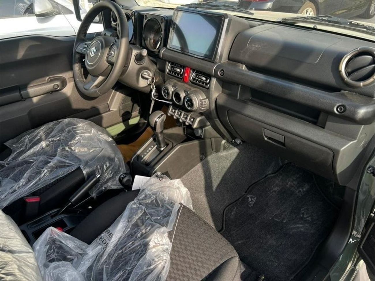 Suzuki Jimny GCC AT 1.5L SUV 4WD // 2023 // FULL OPTION WITH DVD&BACK CAMERA , CRUISE CONTROL // SPECIAL OFFER //