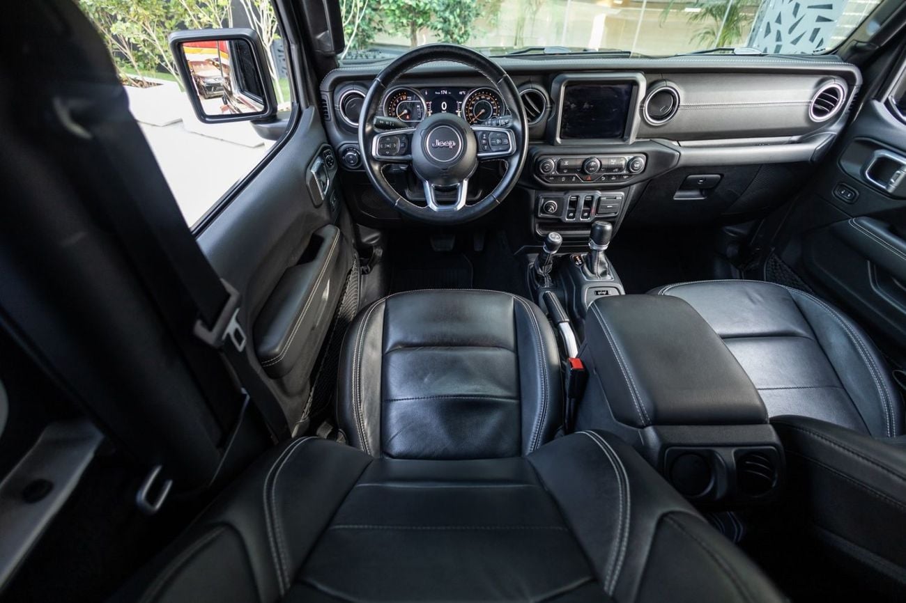 Jeep Wrangler Sahara 3.6L A/T (5 Seater) Jeep Wrangler Sahara 70th Anniversary 2021 GCC under Agency Warranty for