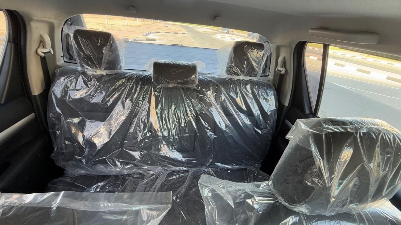 تويوتا هيلوكس Toyota hilux 2020 SR5 full option RHD diesel