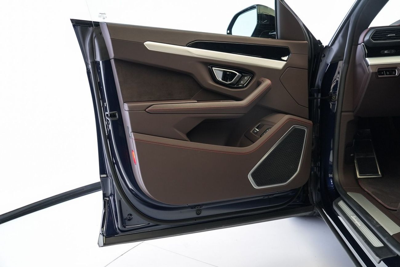 Lamborghini Urus STD 4.0T V8