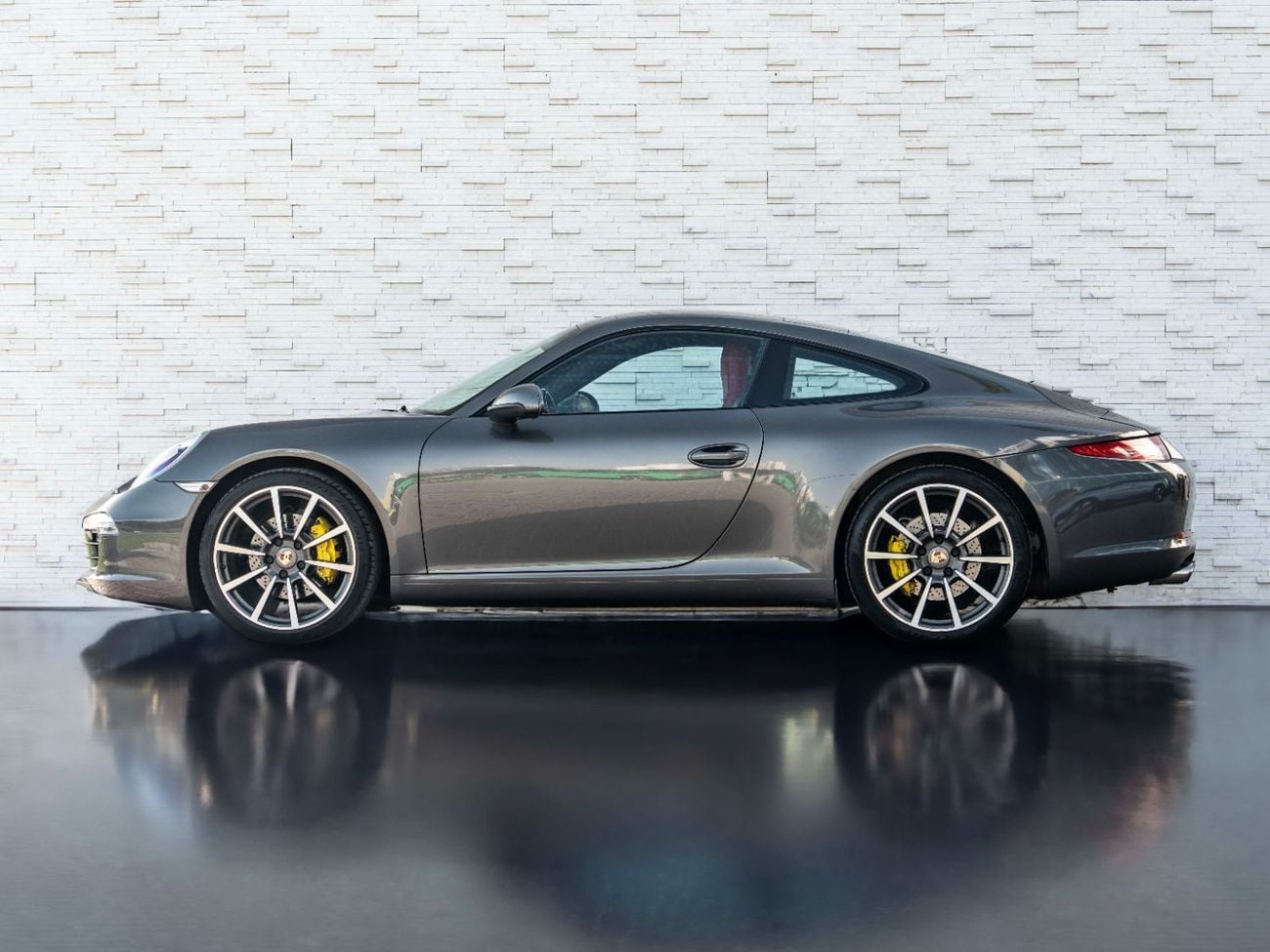 بورش 911 Carrera 3.6L Coupe