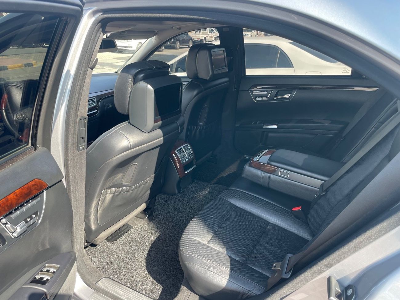 مرسيدس بنز S 500 مرسيدس S500 وارد كوريا اوراق جمارك فل اوبشن بدون حوادث