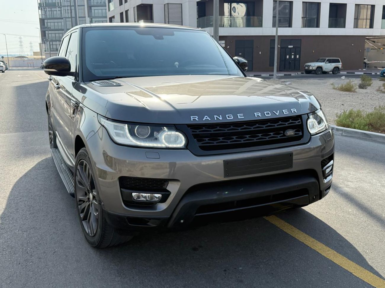Land Rover Range Rover Sport Supercharged 5.0L V8
