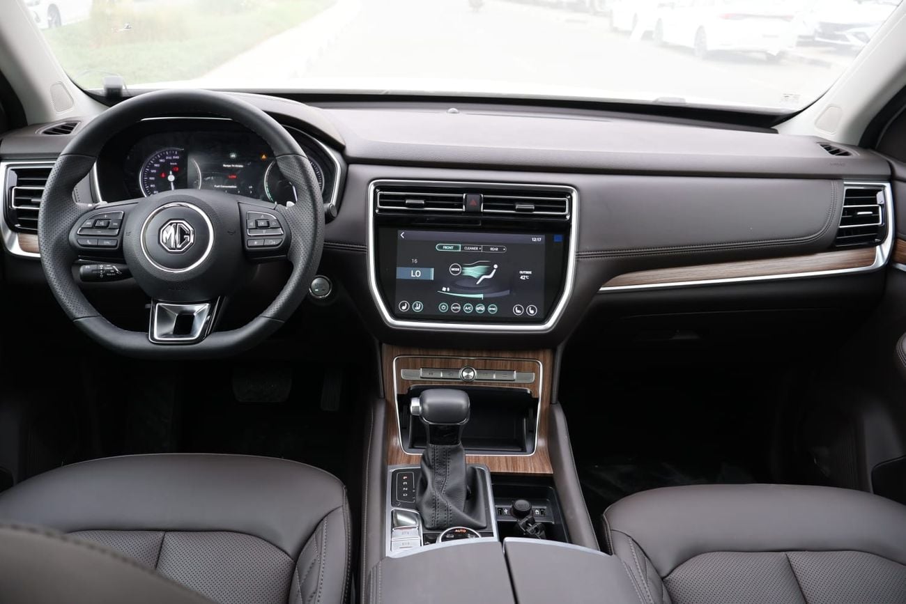 أم جي RX8 LUXURY