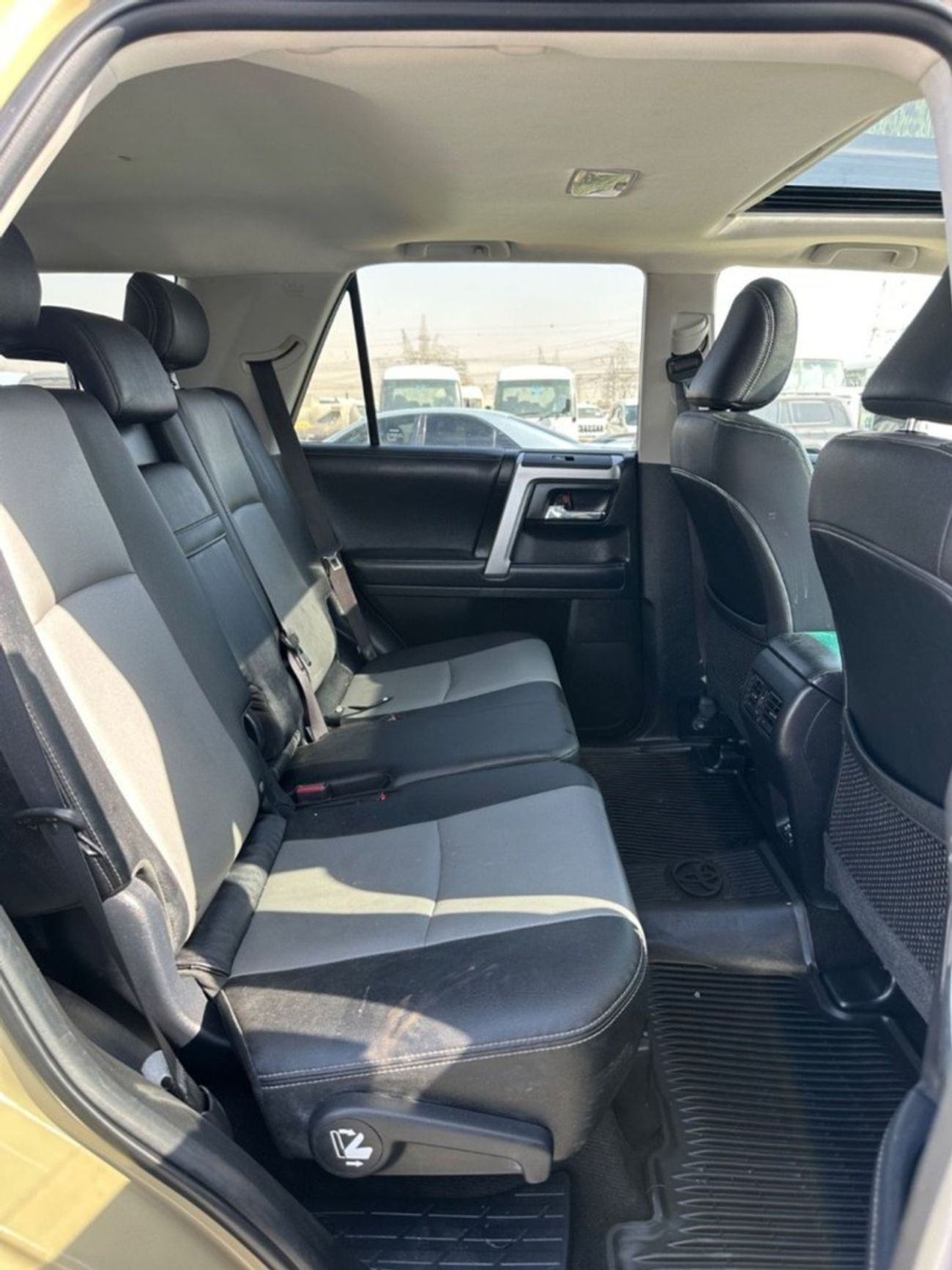 تويوتا Runner4 SR5 Premium