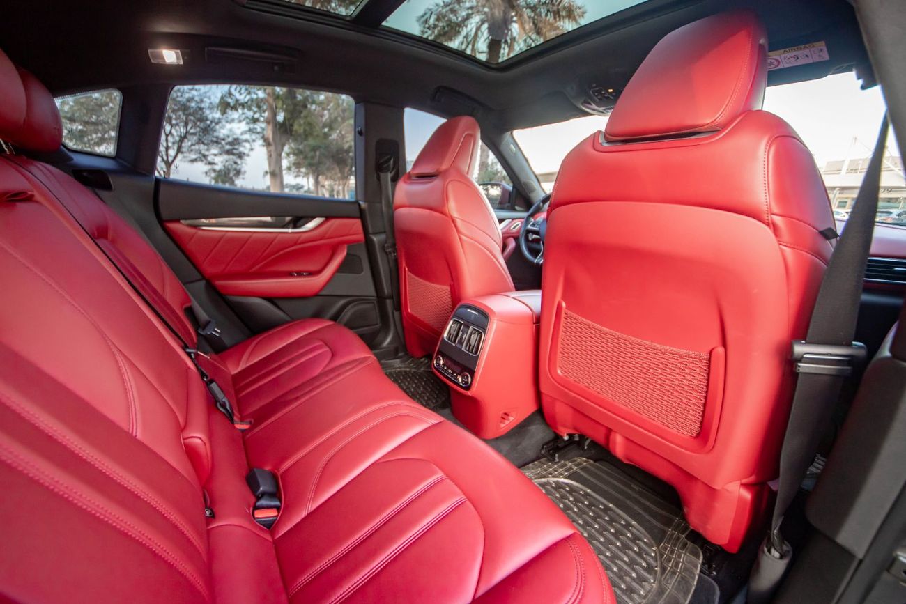 Maserati Levante Std 3.0L (345 HP)