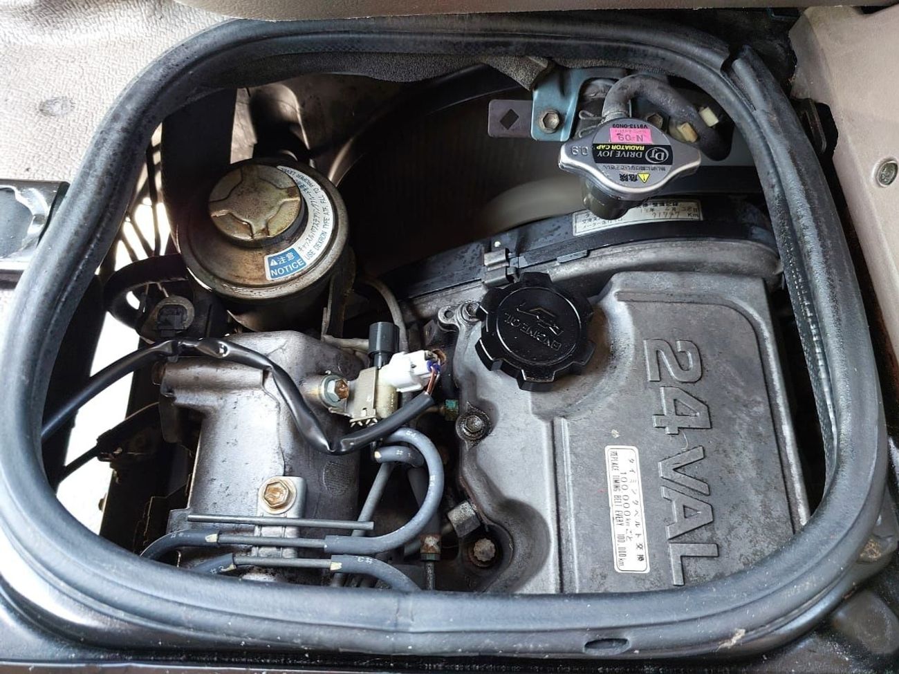 Toyota Coaster TOYOTA COASTER BUS RHD 1998 MODEL 4.2 L DIESEL AUTOMATIC(PM05001)