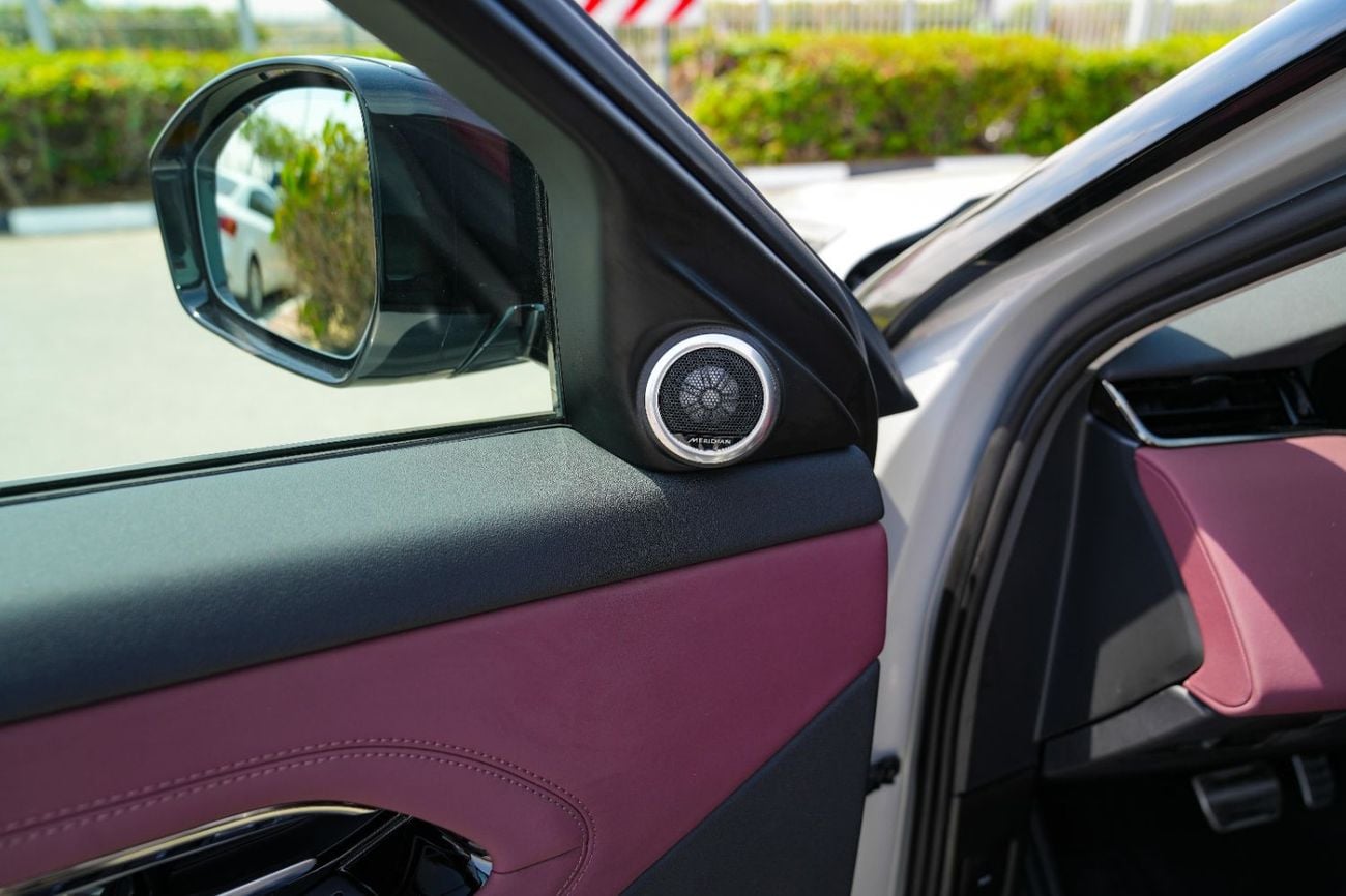 Land Rover Range Rover Evoque SE P250 DYNAMIC 2025!! FIVE YEARS WARRANTY!! THREE YEARS SERVICE CONTRACT