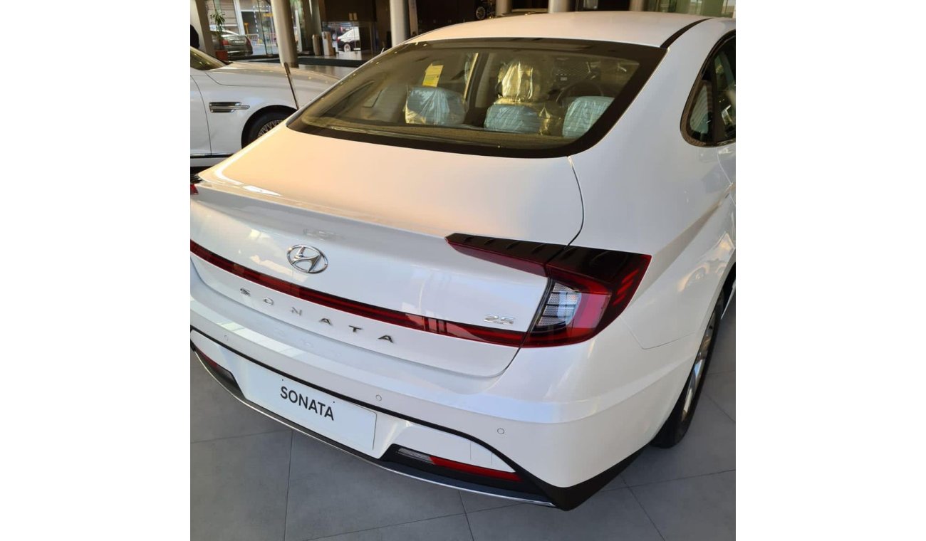 Hyundai Sonata 2.5 L