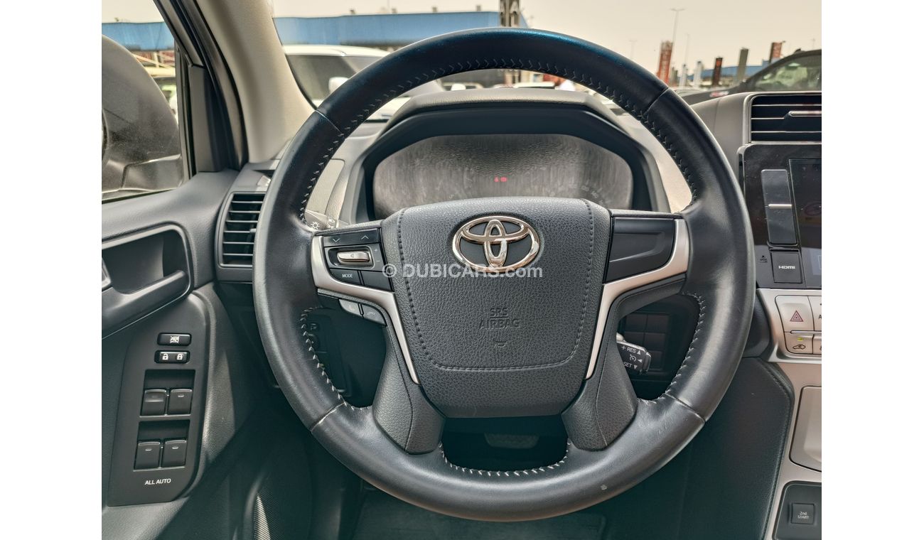 Toyota Prado VXR / V4 / 2.7L /  GCC / RTA PASS / NON ACCIDENT / ORIGINAL MILEAGE/  (LOT # 10676)