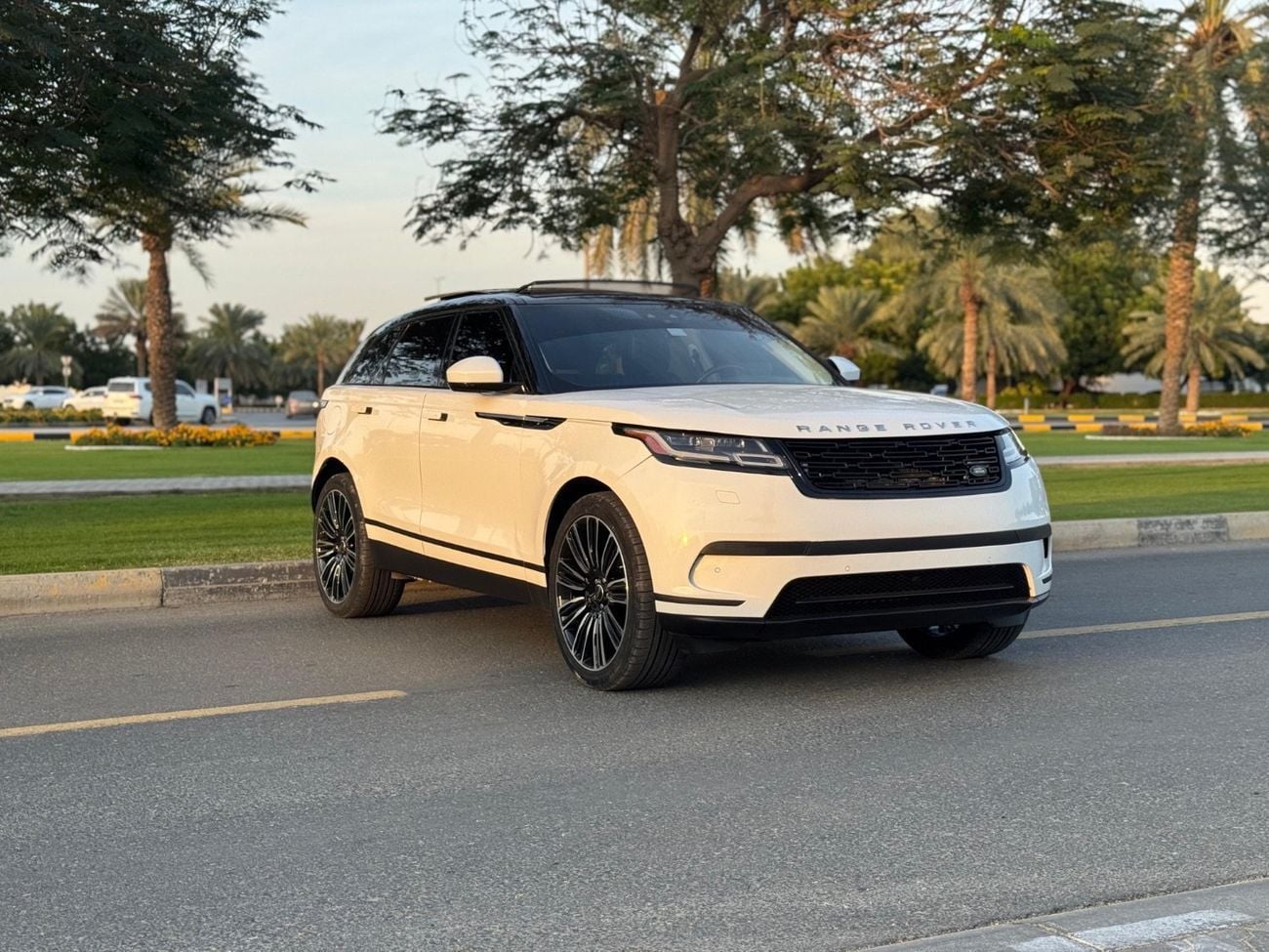 لاند روفر رينج روفر فيلار GL P250 S 2.0L Petrol