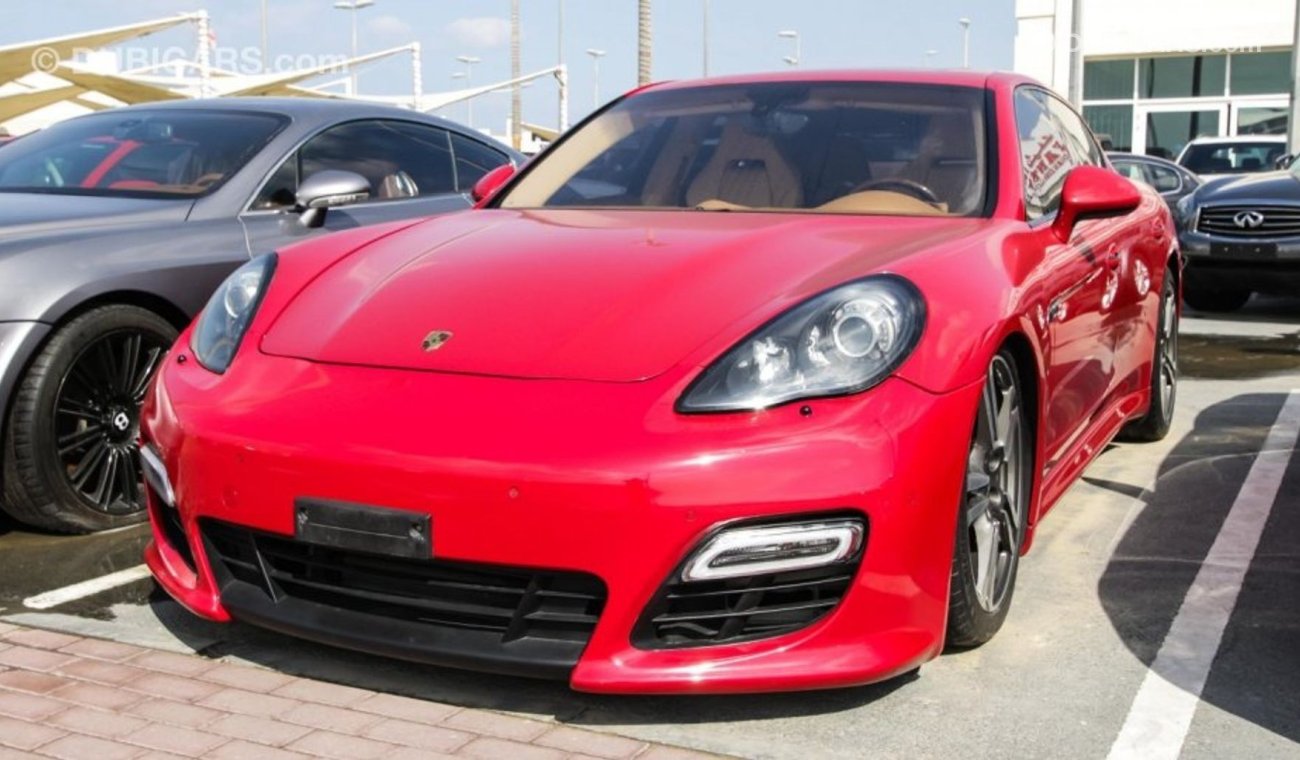 Porsche Panamera GTS